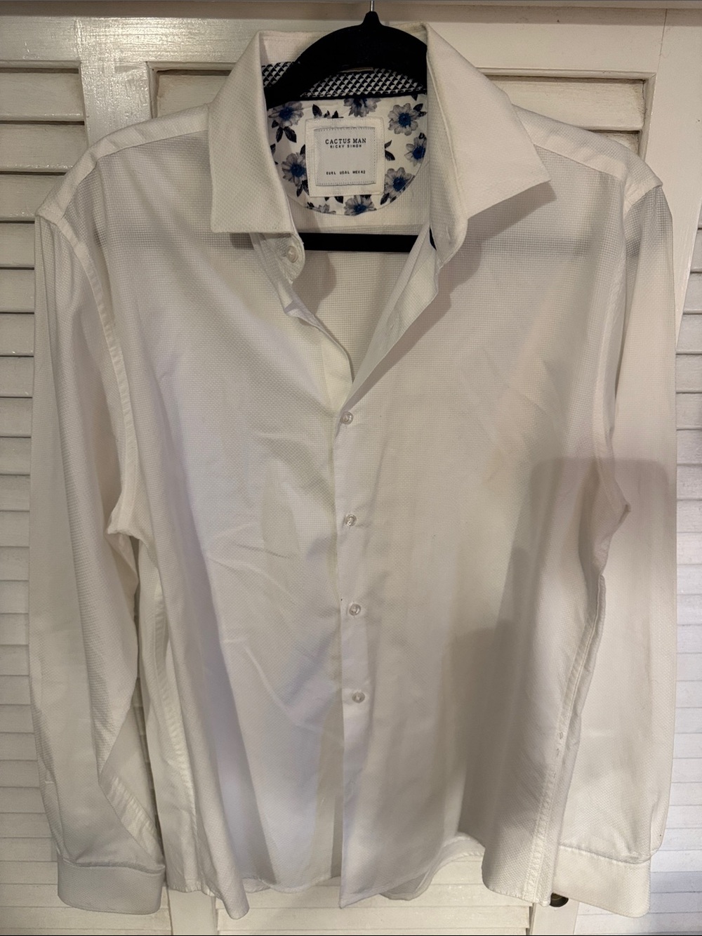 Cactus White Men's Long-Sleeve Dress Shirt with Floral Trim